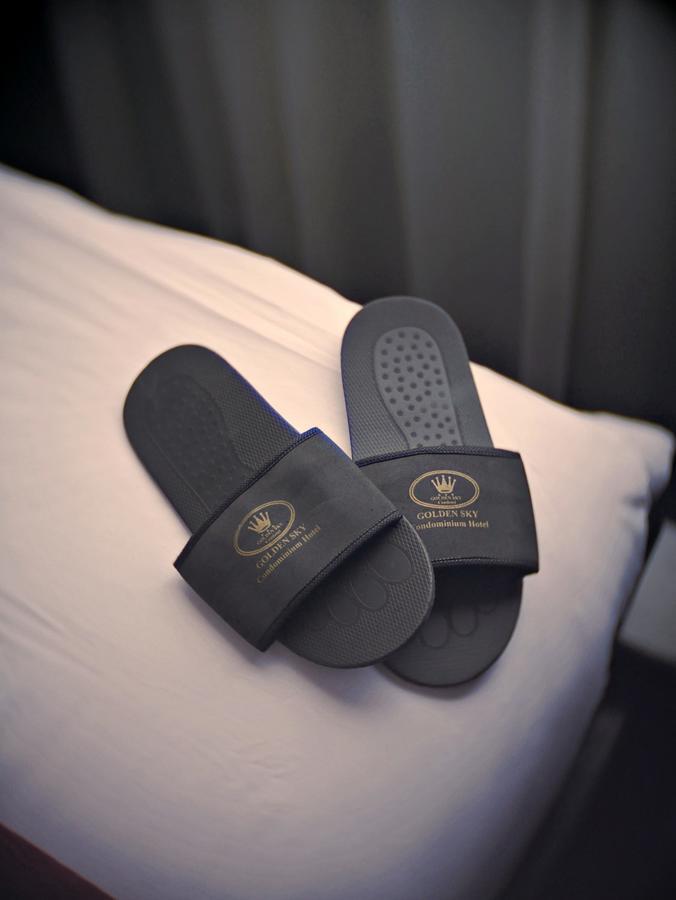 Hotel Golden Sky Pluit Джакарта Екстер'єр фото