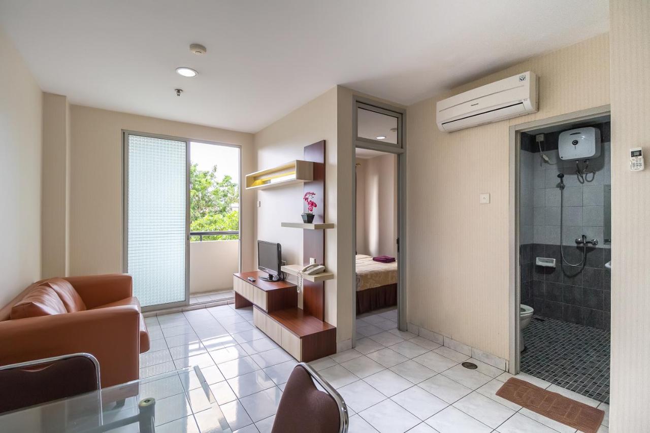 Hotel Golden Sky Pluit Джакарта Екстер'єр фото