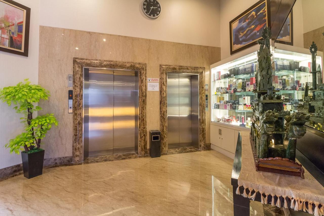 Hotel Golden Sky Pluit Джакарта Екстер'єр фото