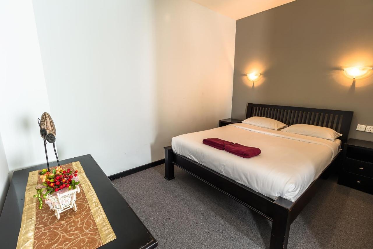 Hotel Golden Sky Pluit Джакарта Екстер'єр фото