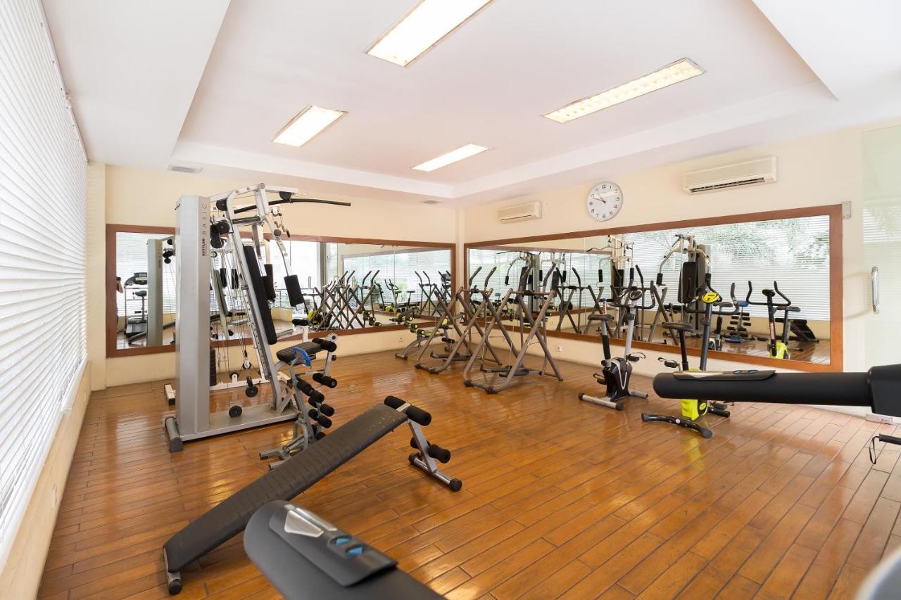 Hotel Golden Sky Pluit Джакарта Екстер'єр фото